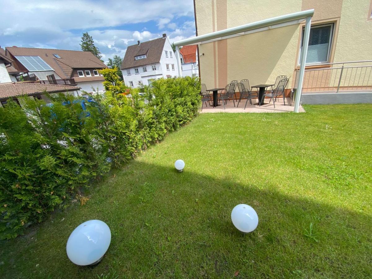Gaestehaus Am Kurpark Hotel Garni Horn-Bad Meinberg Exterior photo